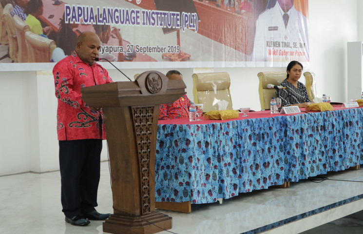 Gubernur : Masa Depan Tanah Papua Ditentukan Kualitas SDM