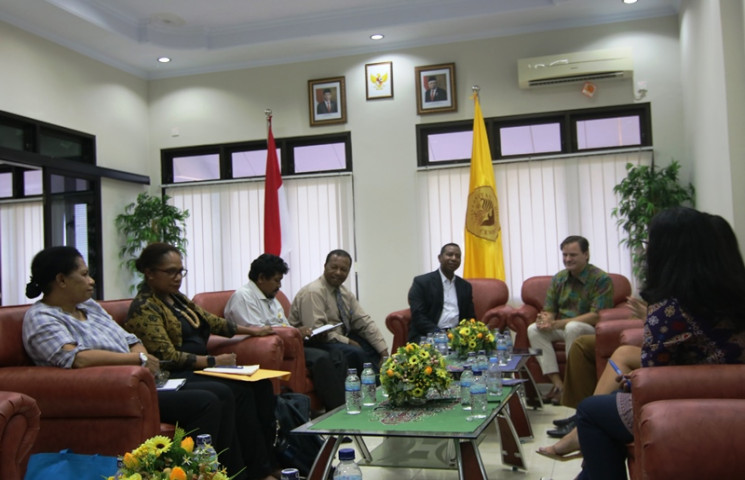 URI Gandeng Uncen dan Poltekkes Bangun SDM Papua