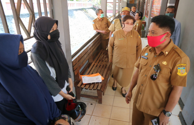 Disdik Papua Imbau Sekolah Terima Lebih Banyak Murid