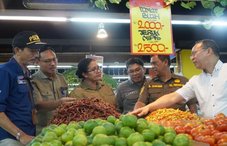 Stok Bapok dan BBM Aman, Warga Diminta Tak Panic Buying