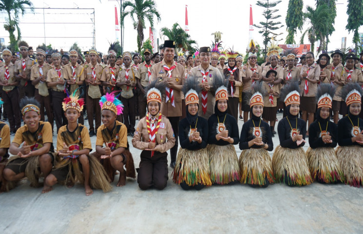Resmi Lepas Kontingen Kwarda Papua, Plh Gubernur Pesan Jaga Nama Baik Papua