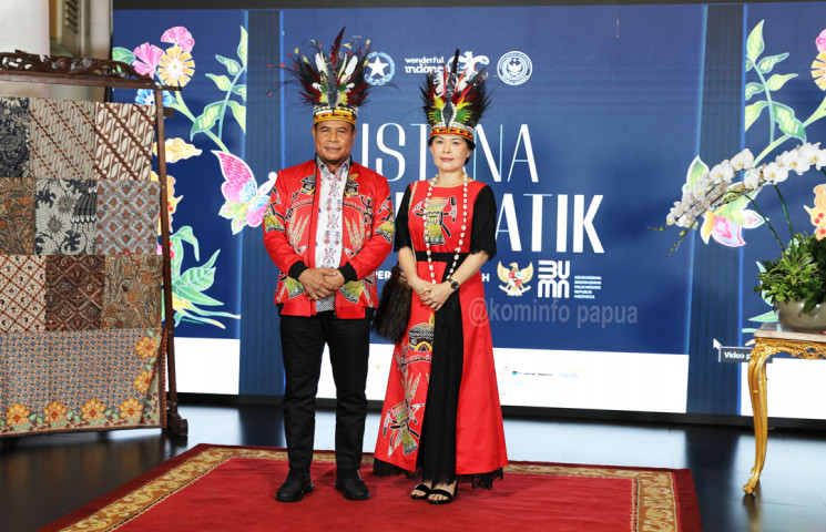 Pemprov Papua Dorong Desainer Muda Kembangkan Desain Batik Modern