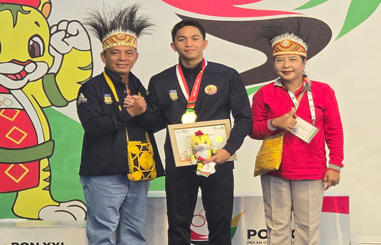 Renang Gaya Punggung Putra, Sumbang Emas Untuk Papua