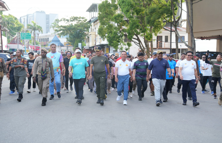 World Walking Day di Papua Diikuti 2.500 Peserta