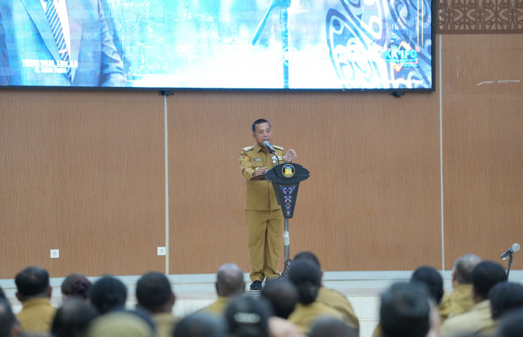 Arahan Perdana Tahun 2025 Ramses Ajak ASN Rubah Mindset dan Bekerja Dengan Ikhlas