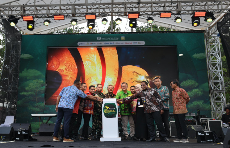 Pemprov Dorong UMKM dan Ekonomi Kreatif Lewat Festival Cenderawasih