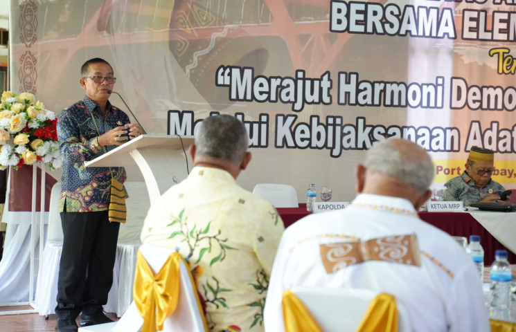Gubernur Berharap Masyarakat Memahami Tugas Masing-masing
