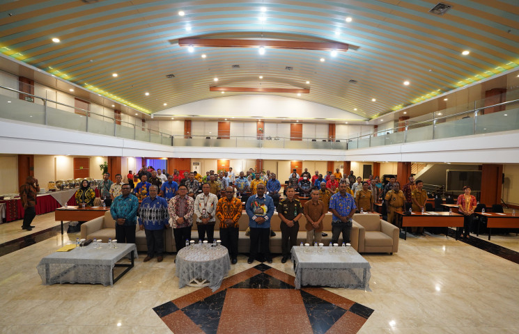 Sosialisasi Jaksa Garda Desa dan Bimtek Replikasi Desa Anti Korupsi di Papua: Dorong Transparansi dan Cegah Korupsi Dana Desa