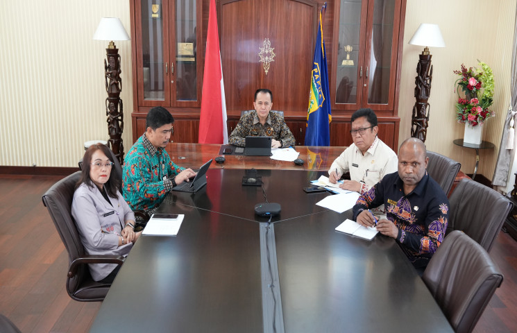 Pj Gubernur Papua Agus Fatoni Hadiri Rakor Sosialisasi Pembangunan Satuan Pelayanan Pemenuhan Gizi