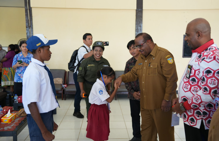 Pemprov Papua Pastikan Kesehatan Siswa Sekolah Rakyat Sebelum Masuk Asrama