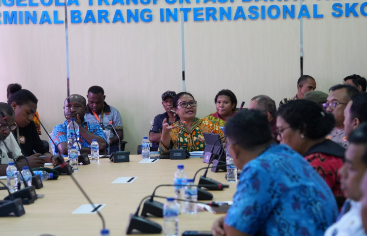 Pj. Sekda Papua dan Konsul RI di Vanimo Pimpin Rapat Persiapan Border Trade Fair 2025