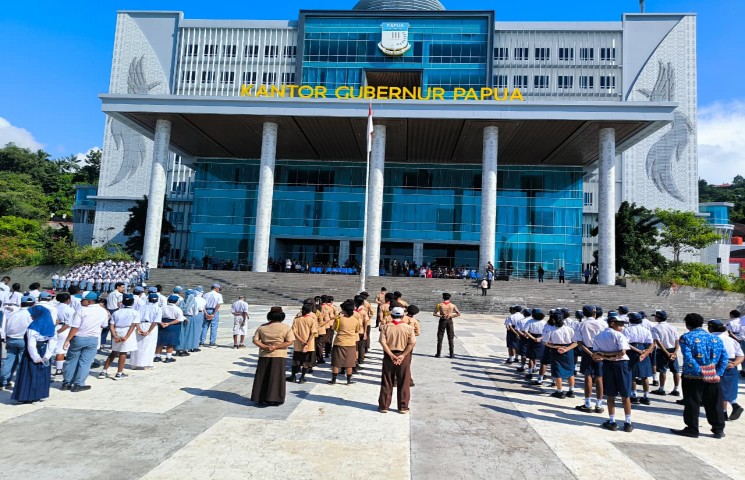 Peringatan Hardiknas, Gubernur Papua Tegaskan Komitmen Pemerataan Pendidikan dan Penguatan SDM