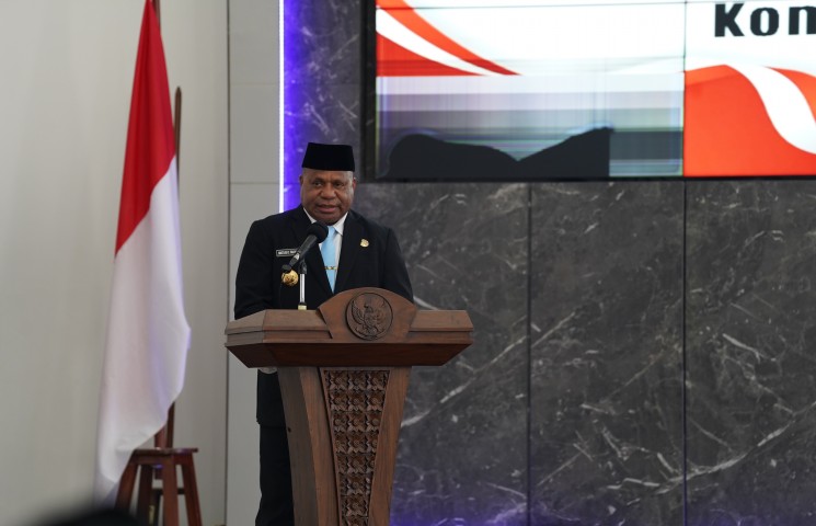 Gubernur Papua Tekankan Efisiensi dan Kinerja OPD di Tengah Tekanan Fiskal