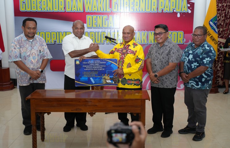 Gubernur Papua Akhiri Kunjungan Kerja di Biak Numfor, Perkuat Sinergi Pembangunan dan Transformasi Digital Daerah