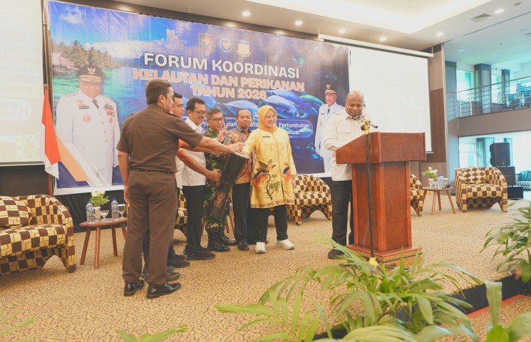 Gubernur Papua Dorong Transformasi Sektor Kelautan dan Perikanan