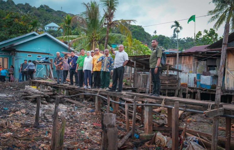 Pemprov Papua Percepat Pemulihan Korban Kebakaran Dok VIII, Rumah Warga Akan Dibangun Kembali