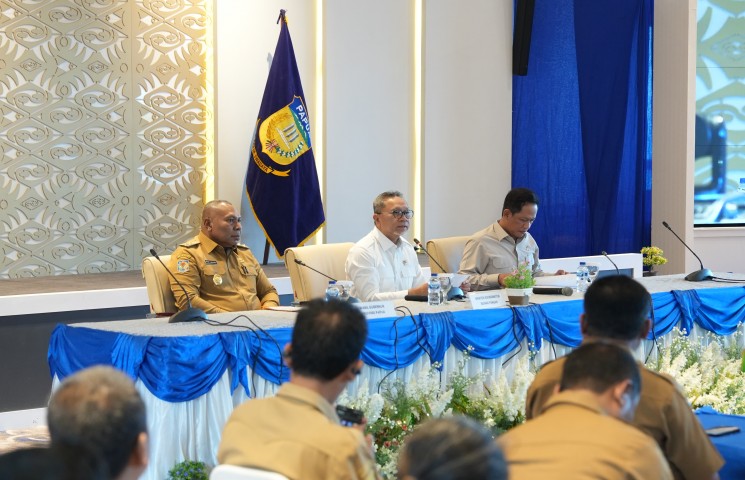 Pemerintah Perkuat Koperasi Desa untuk Percepat Distribusi Bantuan