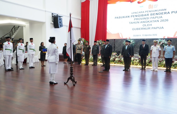 Gubernur Fakhiri Bekali Paskibraka Papua sebagai Duta Pancasila