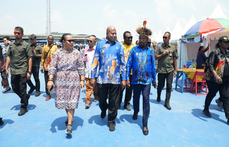 Gubernur Fakhiri Dukung Khalkhote Jadi Pusat Seni dan UMKM Papua